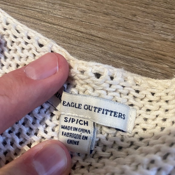 Womens size small American Eagle sweater - Picture 3 of 4